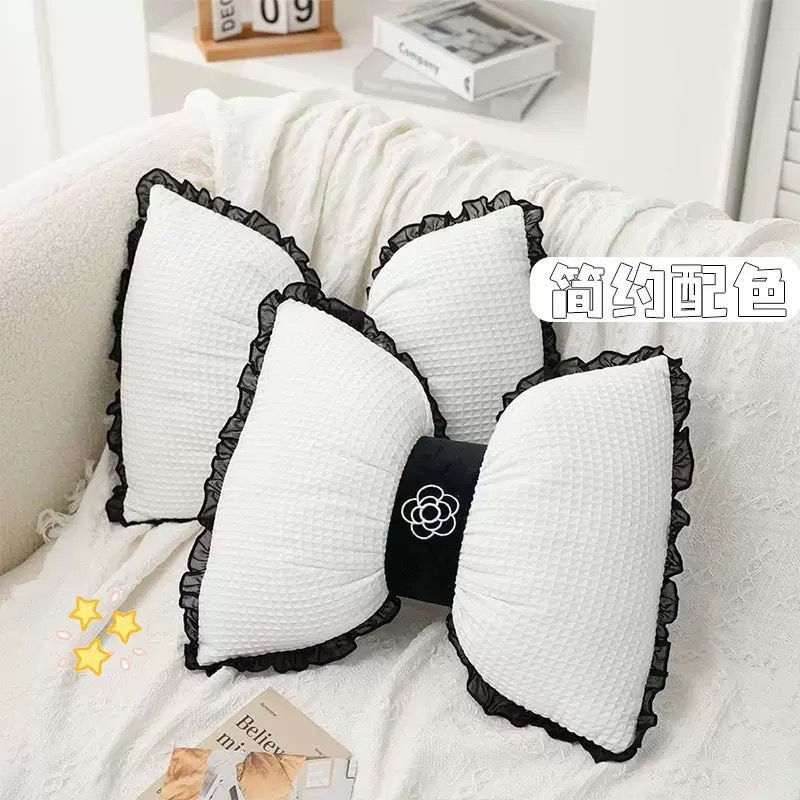 Waffle bow-trimmed lace-trimmed camellia lumbar support pillow, comfortable, and supports the waist Cushion